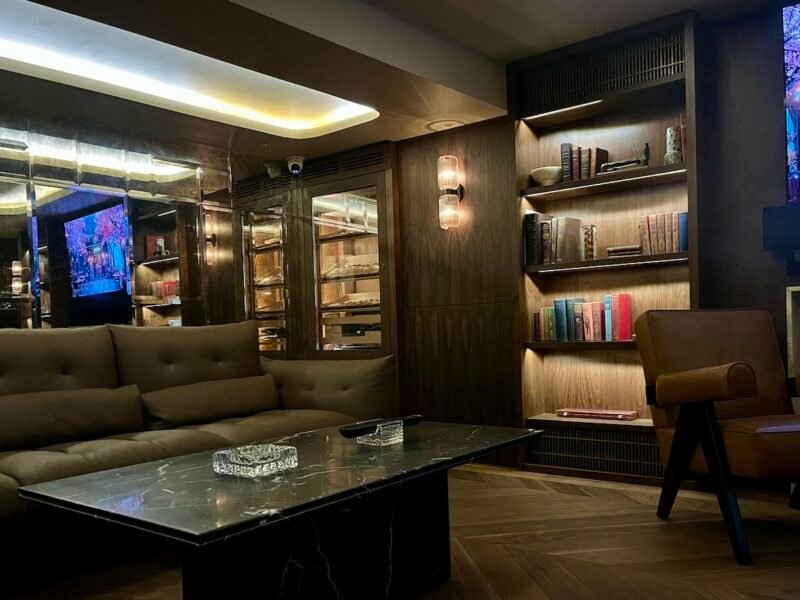 Tomtom Cigars in London